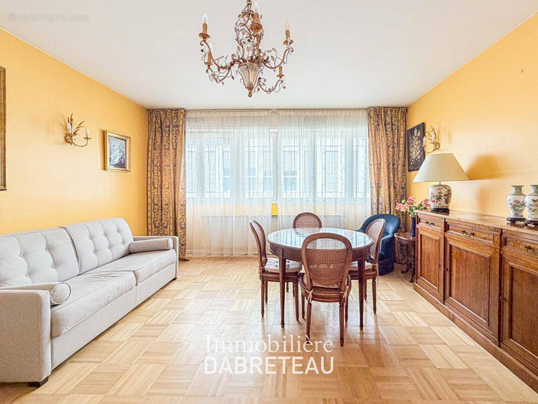 Appartement à LYON-6E