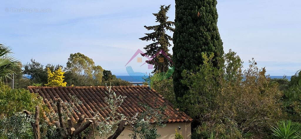 Appartement à SAINT-RAPHAEL