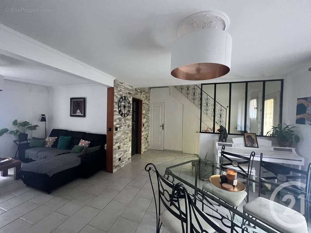 Maison à DAMMARTIN-EN-GOELE