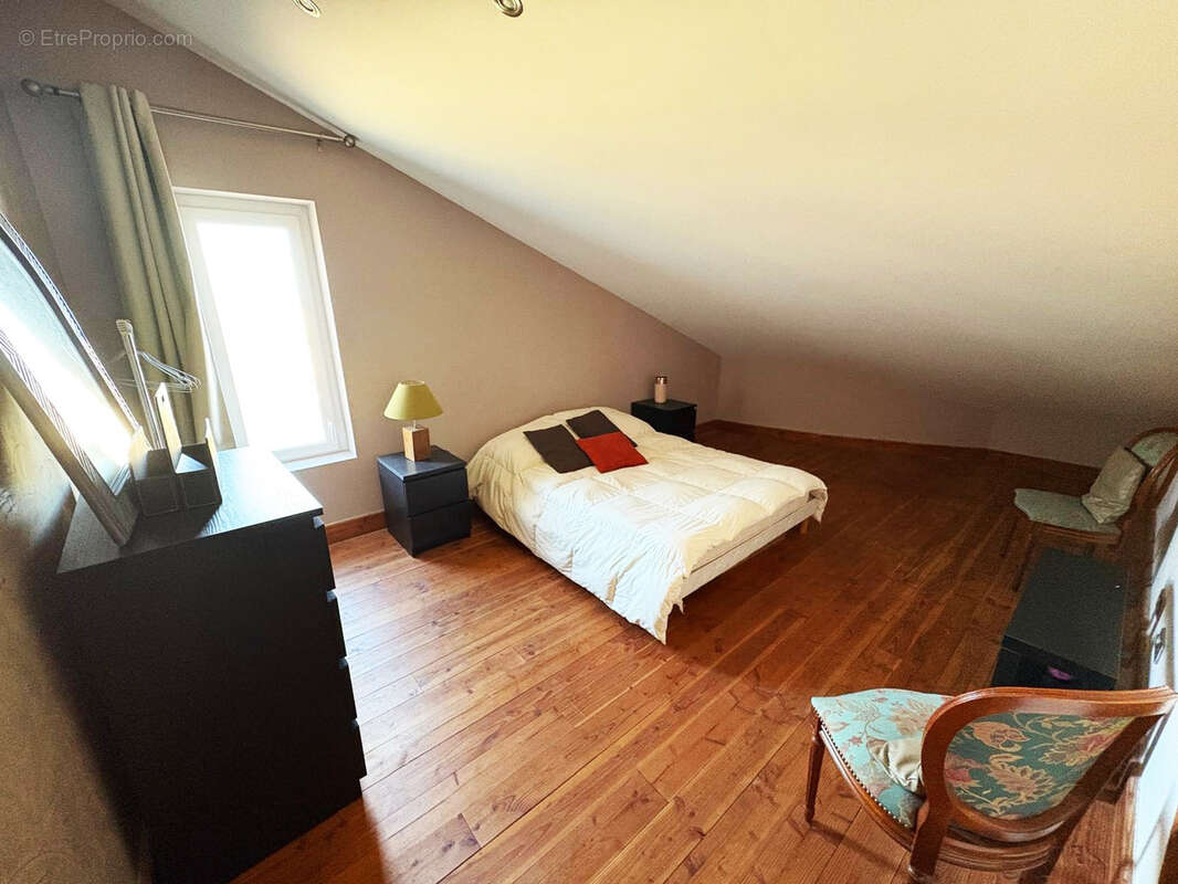 Maison à CLERMONT-FERRAND