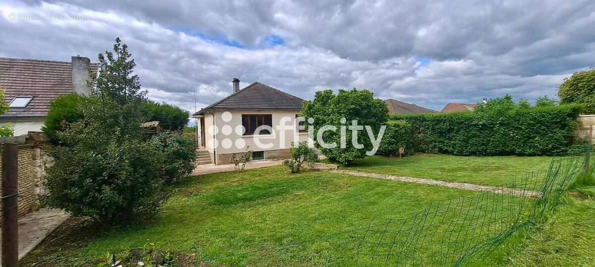 Maison à ERQUINVILLERS