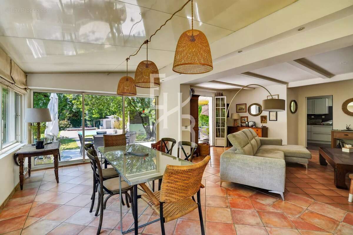 Maison à MOUGINS