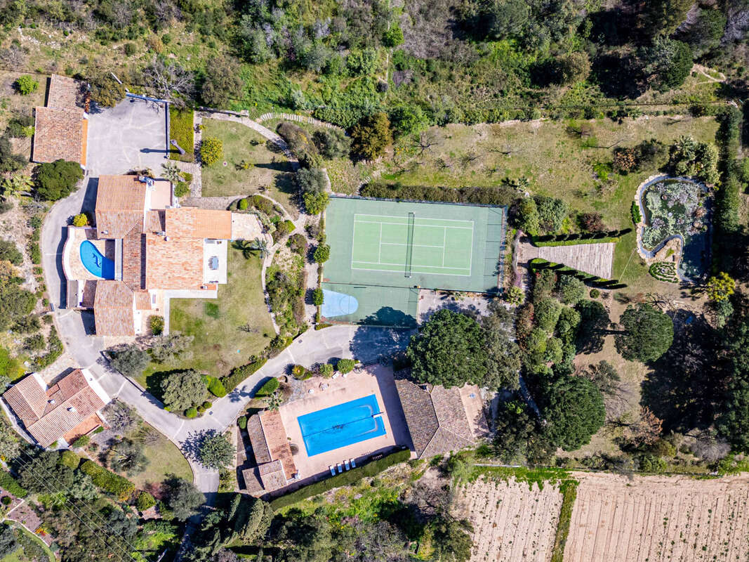 Maison à PLAN-DE-LA-TOUR