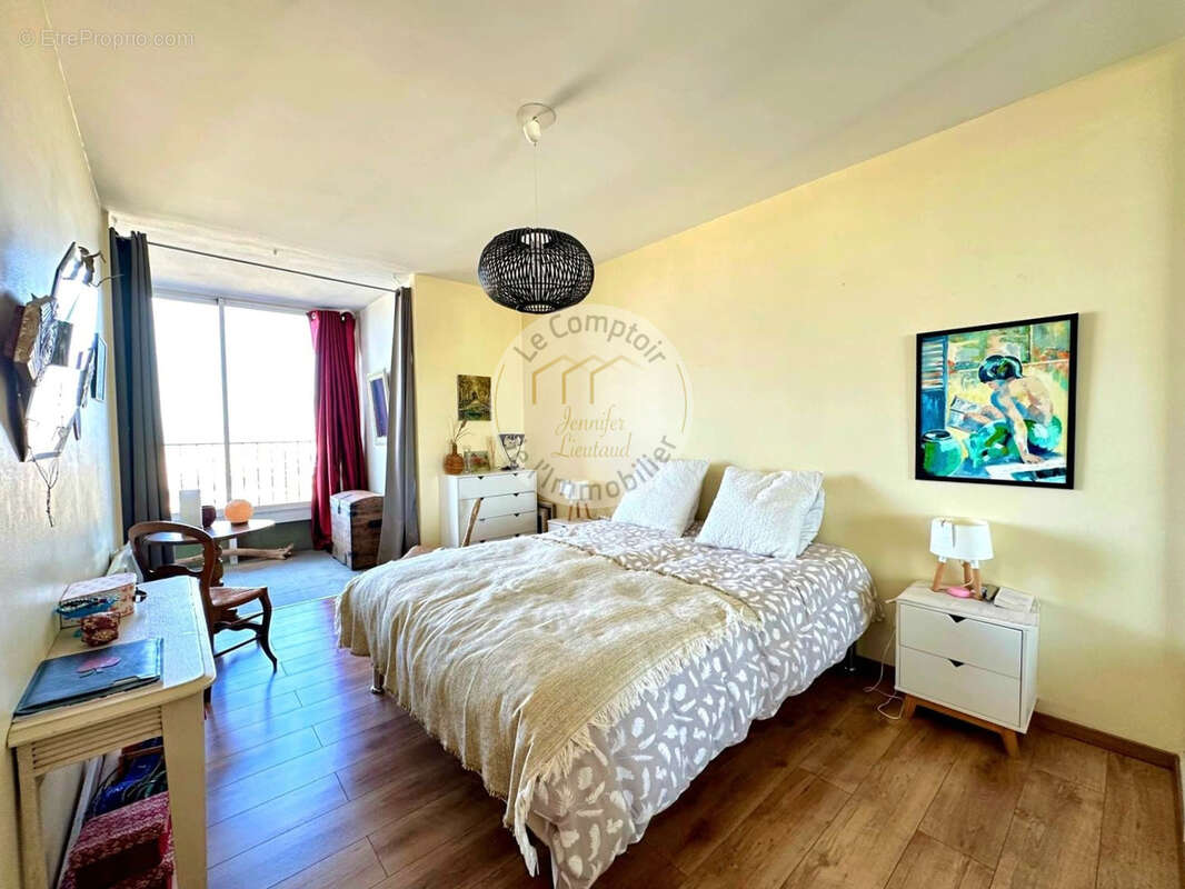 Appartement à MARSEILLE-9E