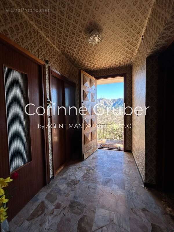 Maison à CHAMPTERCIER