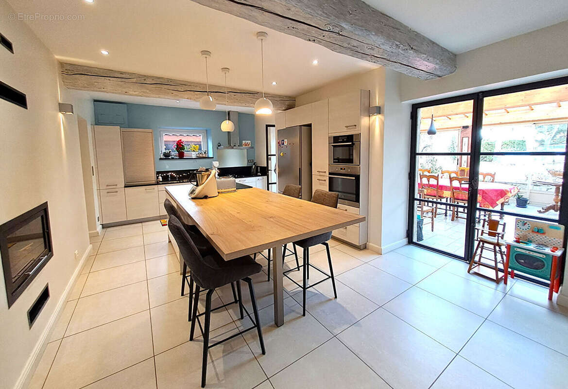 Maison à SOUCIEU-EN-JARREST