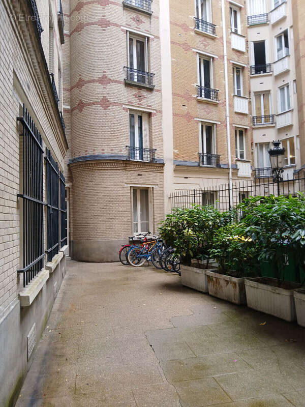 Appartement à PARIS-15E