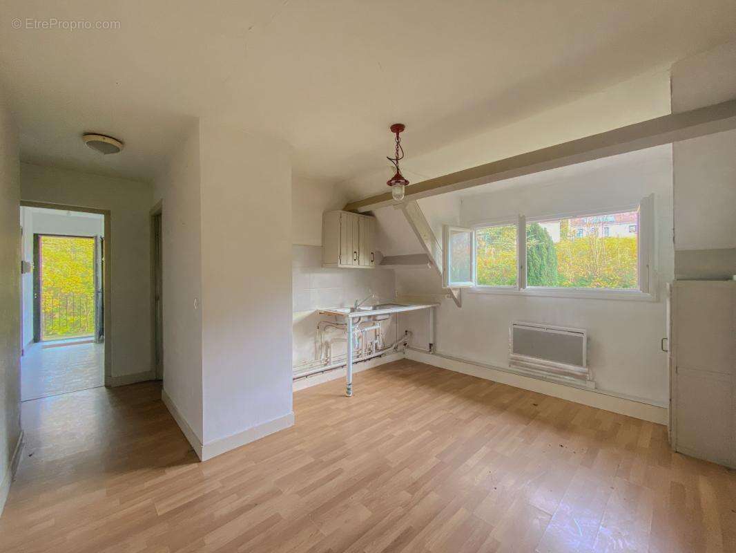 Maison à MAREIL-SUR-MAULDRE