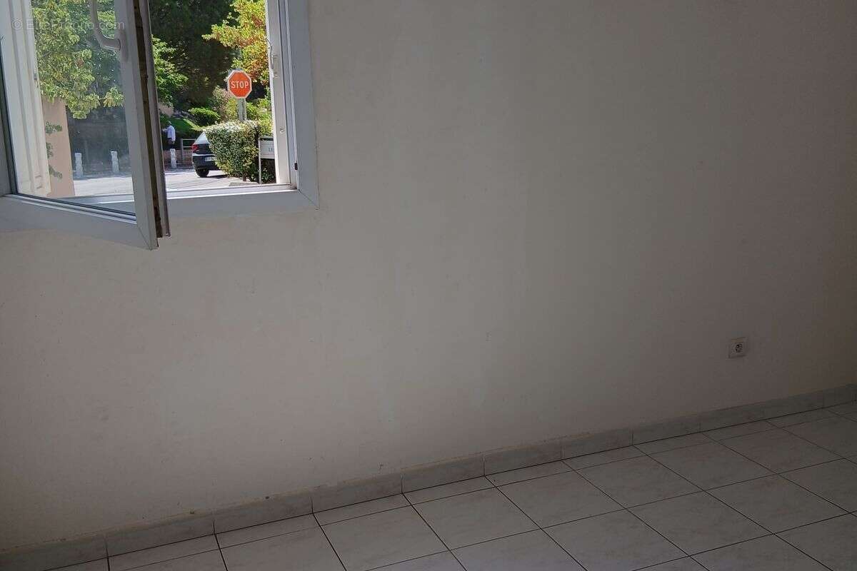 Appartement à MARSEILLE-9E