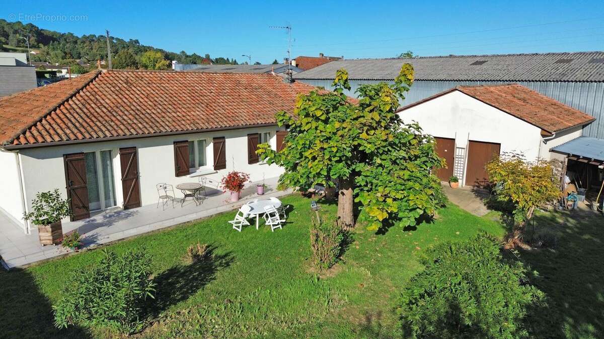 Maison à MARSAC-SUR-L'ISLE