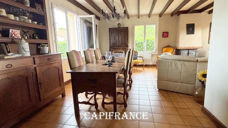 Pavillon de plain-pied - 99 m² - 3 chambres - jardin - garage - PORT D'ENVAUX - photo 5