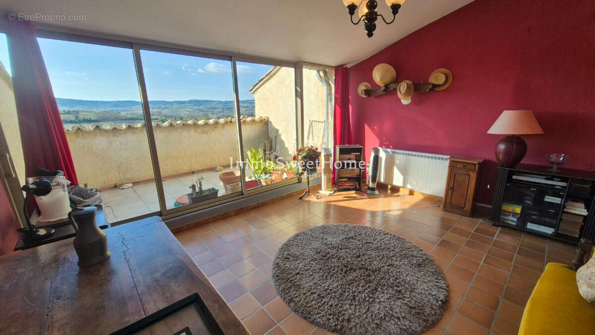 Maison à MIRABEL-AUX-BARONNIES