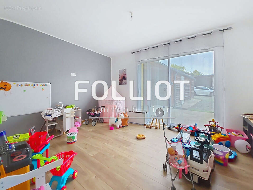 Maison à BRICQUEVILLE-SUR-MER