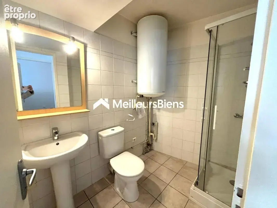 Appartement 15 pièces 300 m² à vendre à Bourg-Saint-Andeol (07700) - photo 17