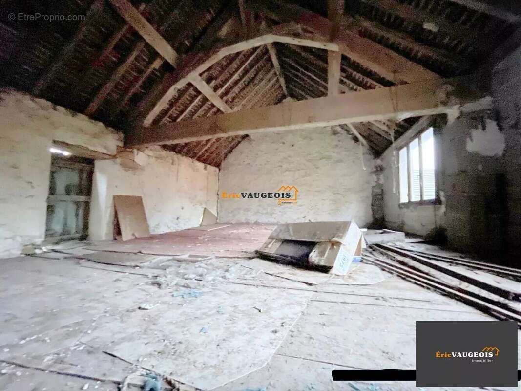 Maison à REBAIS