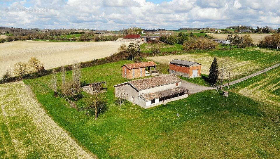 Maison à SAINT-BARTHELEMY-D'AGENAIS