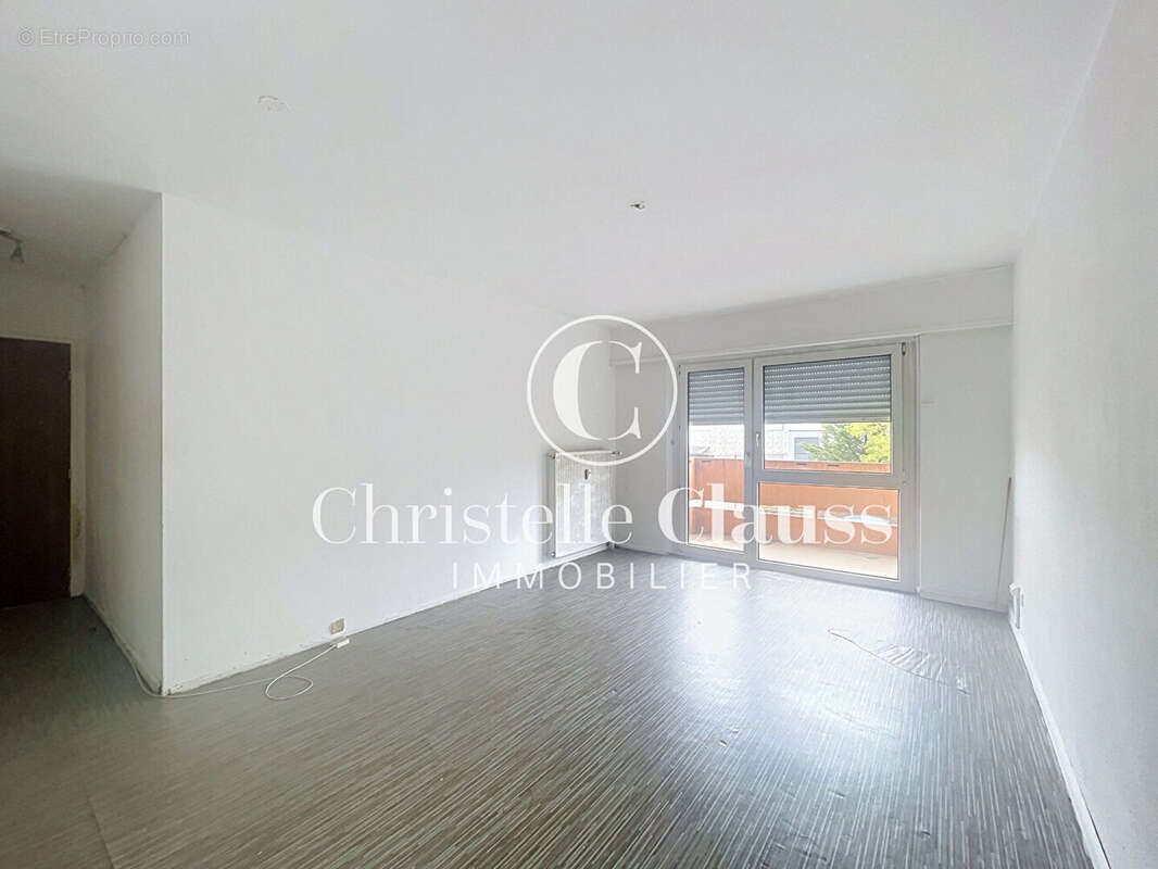Appartement Saint Louis 1 pièce(s) 29.47 m2 - photo 2