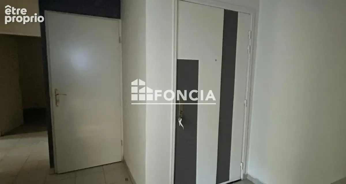 Appartement T3 libre en rez-de-chaussée avec parking privatif et cellier - photo 3