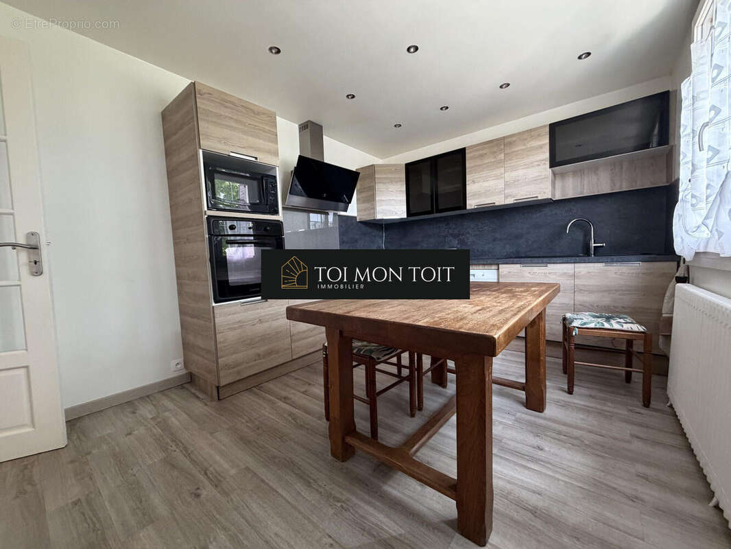 Maison 153 m² à Le Thillay  - photo 4