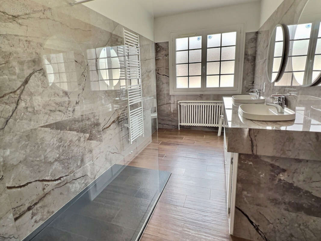 Maison à VILLENEUVE-SUR-LOT