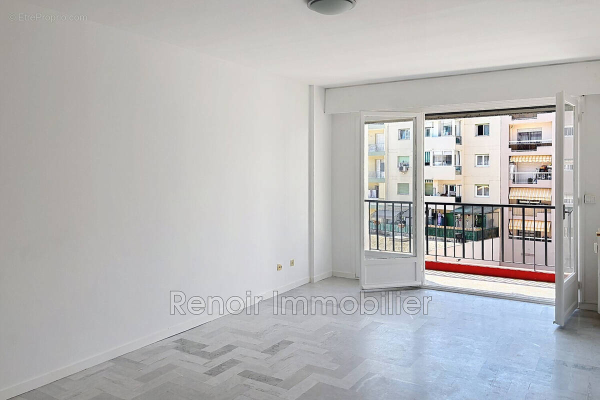 Appartement à CAGNES-SUR-MER