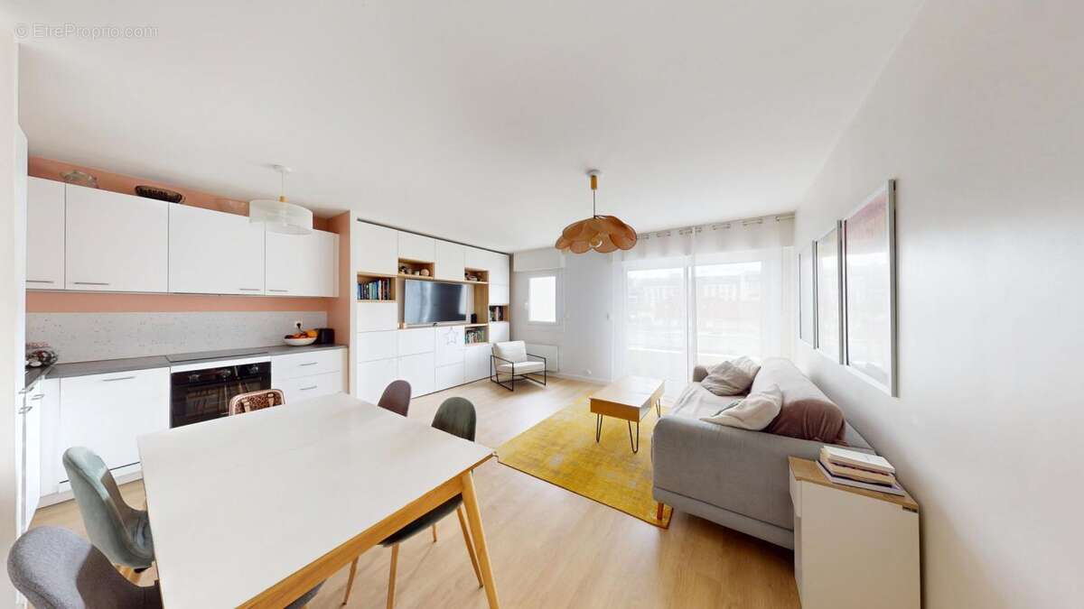 Appartement à LA GARENNE-COLOMBES