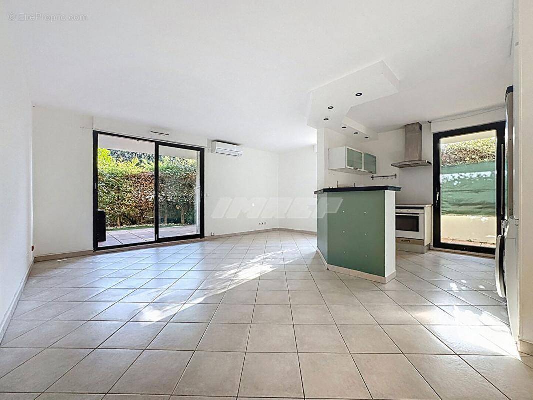 Appartement à MARSEILLE-9E