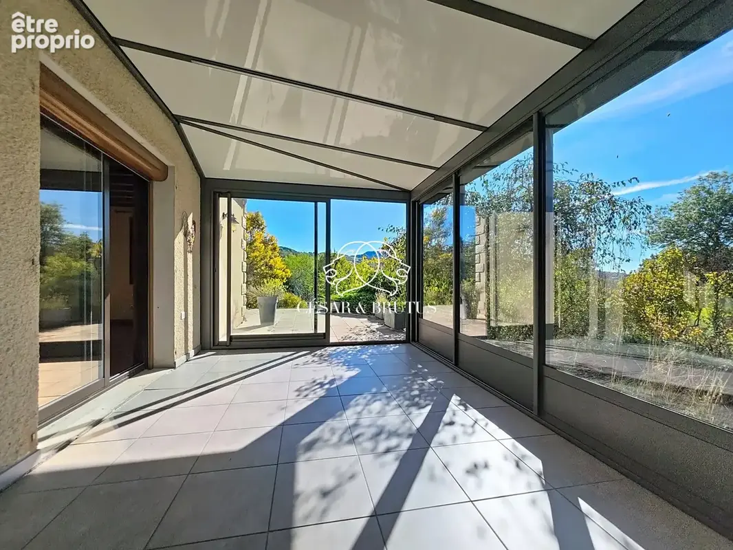 Maison 5 pièces 132 m² à vendre à Saint-Hostien (43260) - photo 4