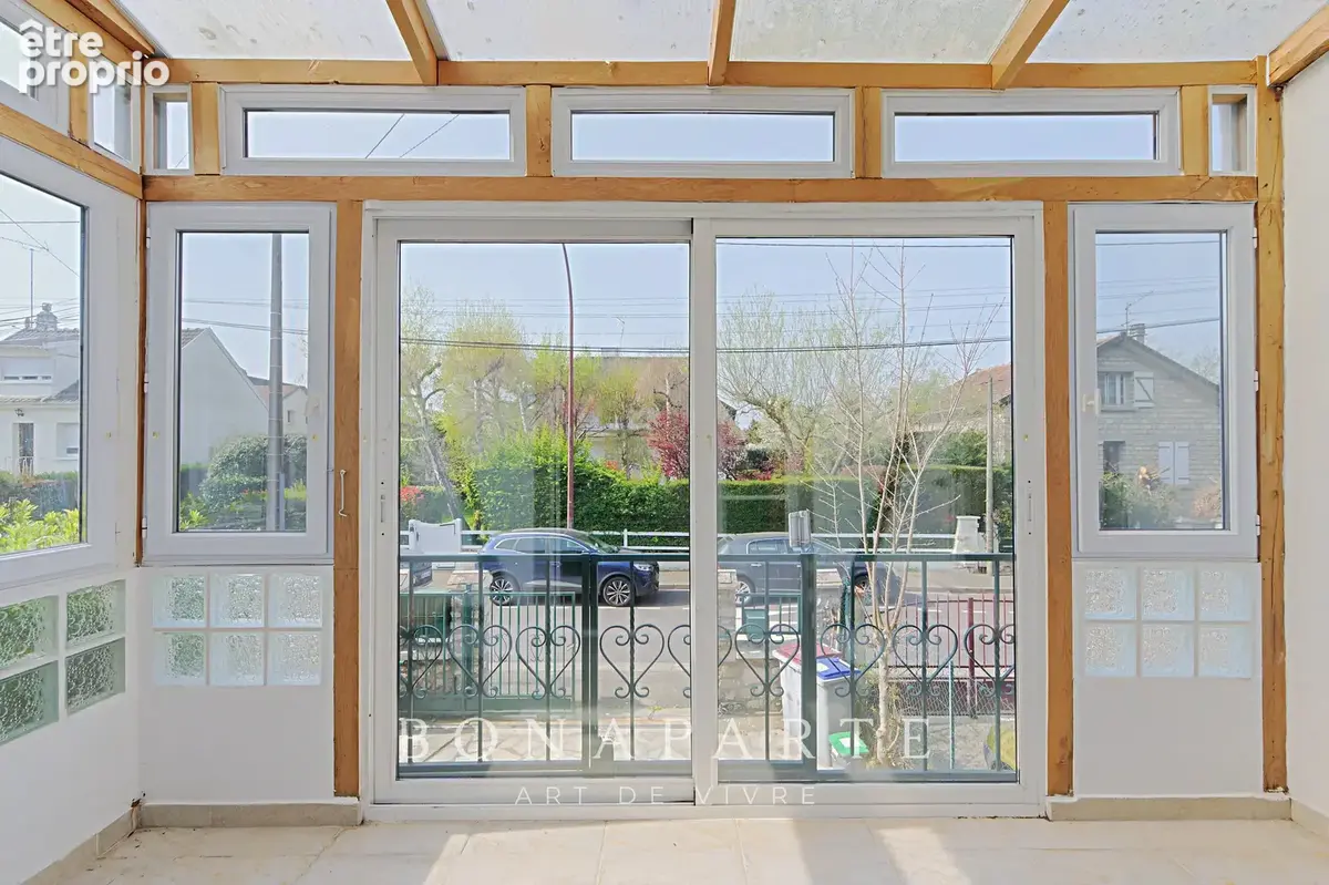 Poissy (78) - maison familiale - 12 pieces - photo 9
