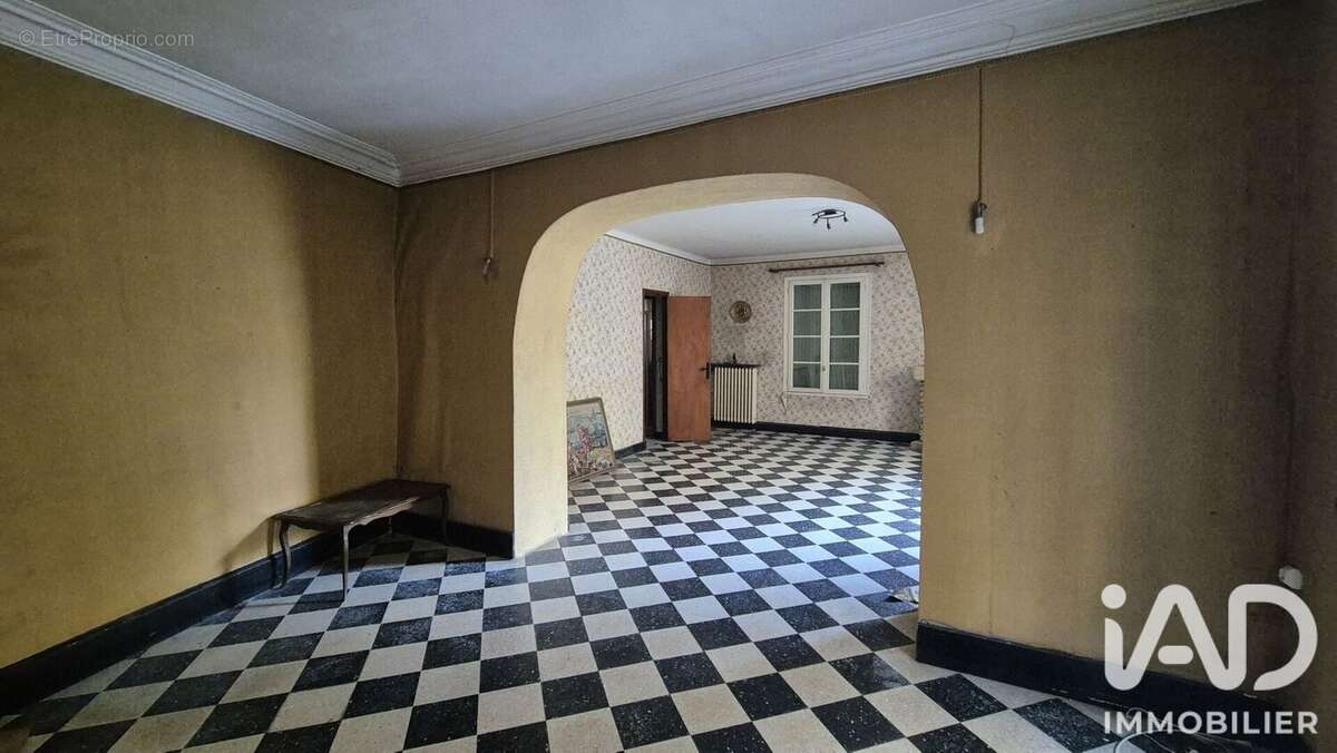 Maison 130 m² à Sernhac  - photo 9