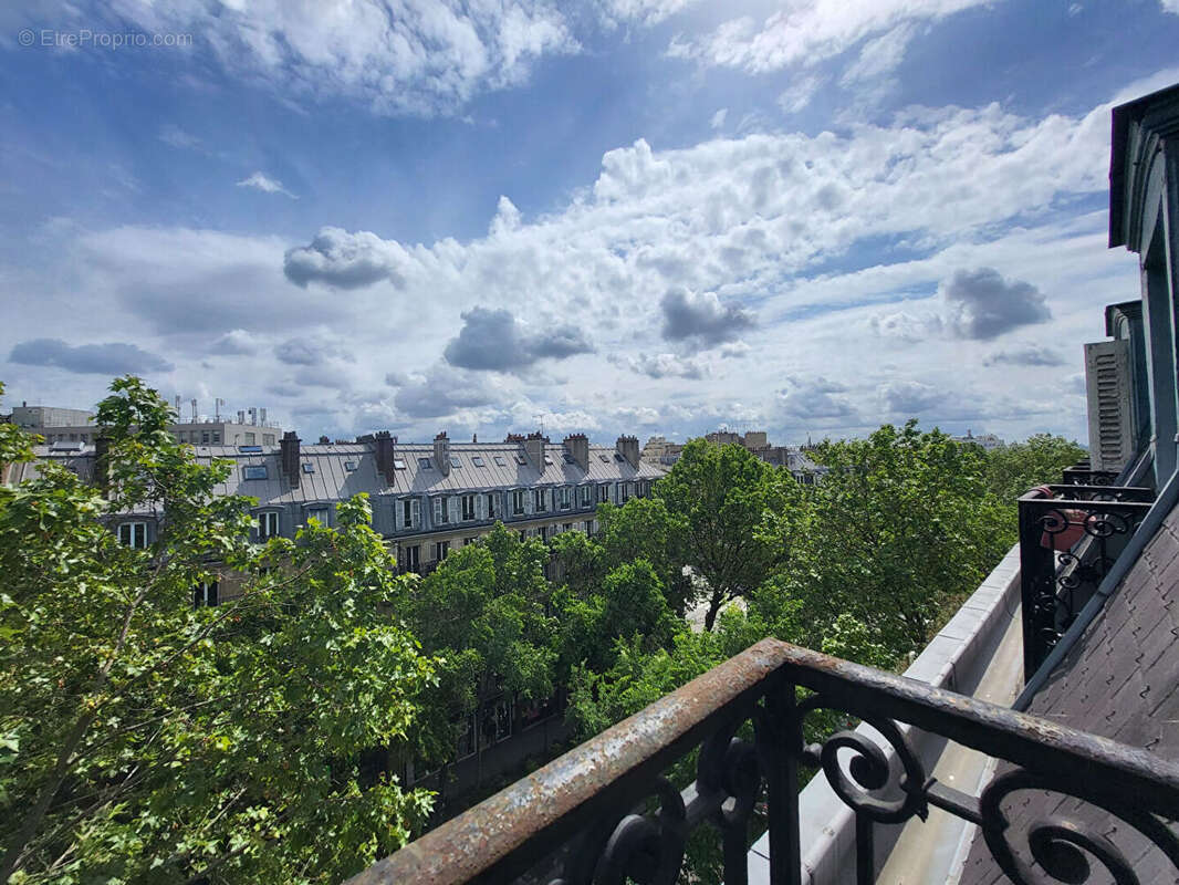 Appartement à PARIS-10E