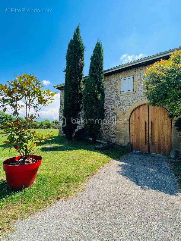 Maison à ROMANS-SUR-ISERE