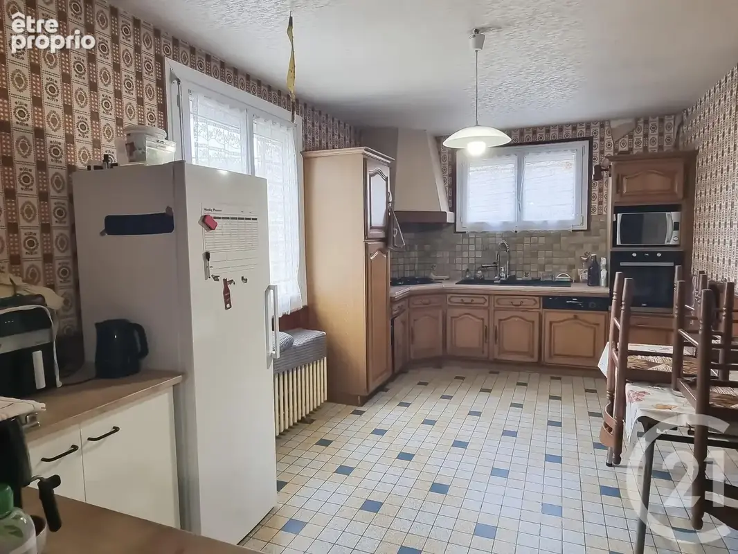 Maison 9 pièces 230 m² à vendre à Crezancy-En-Sancerre (18300) - photo 3