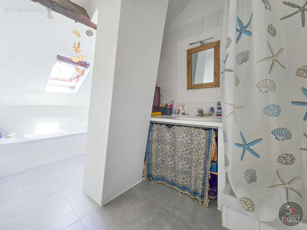 Appartement à FONTENAY-SOUS-BOIS