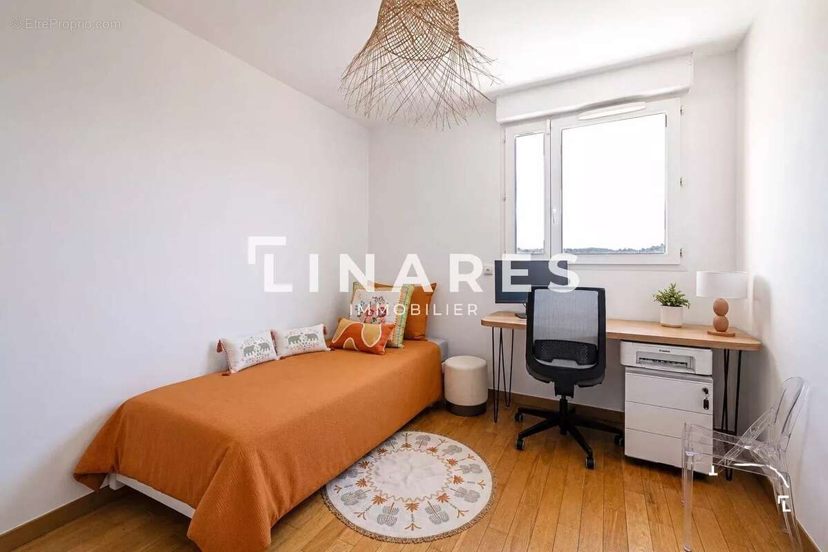 BIJOU CANDOLLE - Appartement traversant T3 de 71m2 - Terrasse - Garage - Vue panoramique - 13012 - photo 10