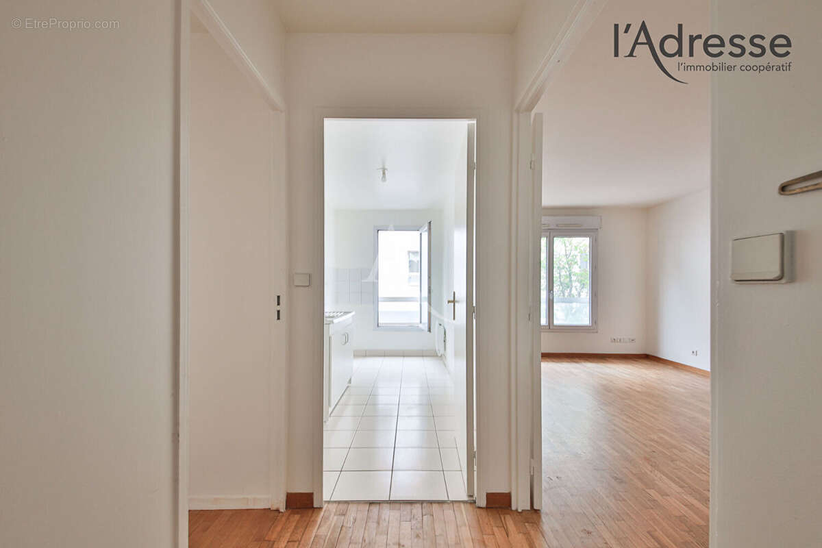 SURESNES  Quartier Belvédère - 2 pièces de 50 m² avec parking et cave - photo 6