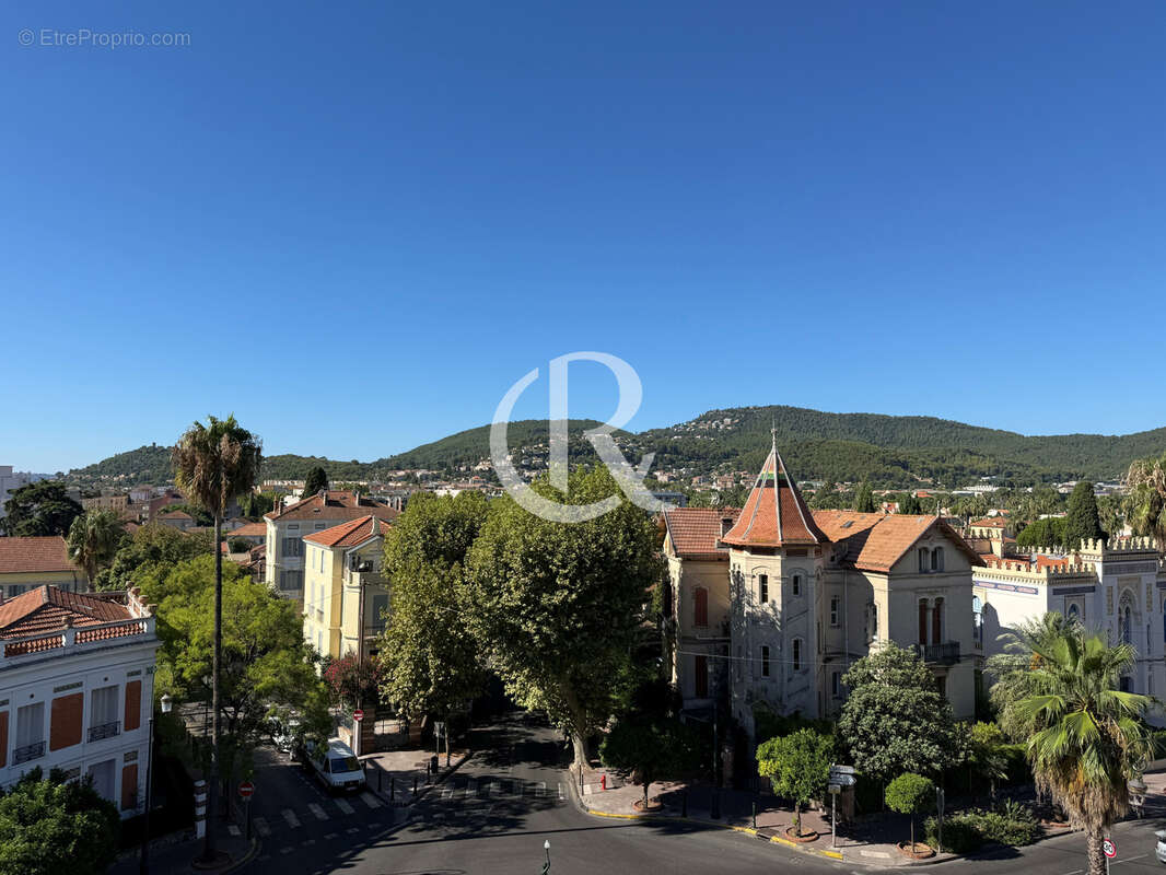 Hyeres centre - t3 vue degagee - ascenseur - photo 2