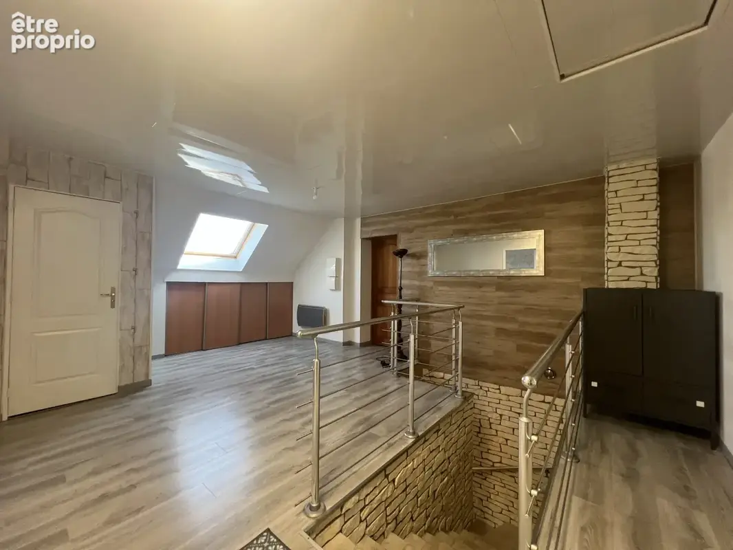 Maison familiale en pleine propriété avec 5 chambres, sous-sol complet et terrain de 1 100 m2 Val-de-Vesle - photo 11