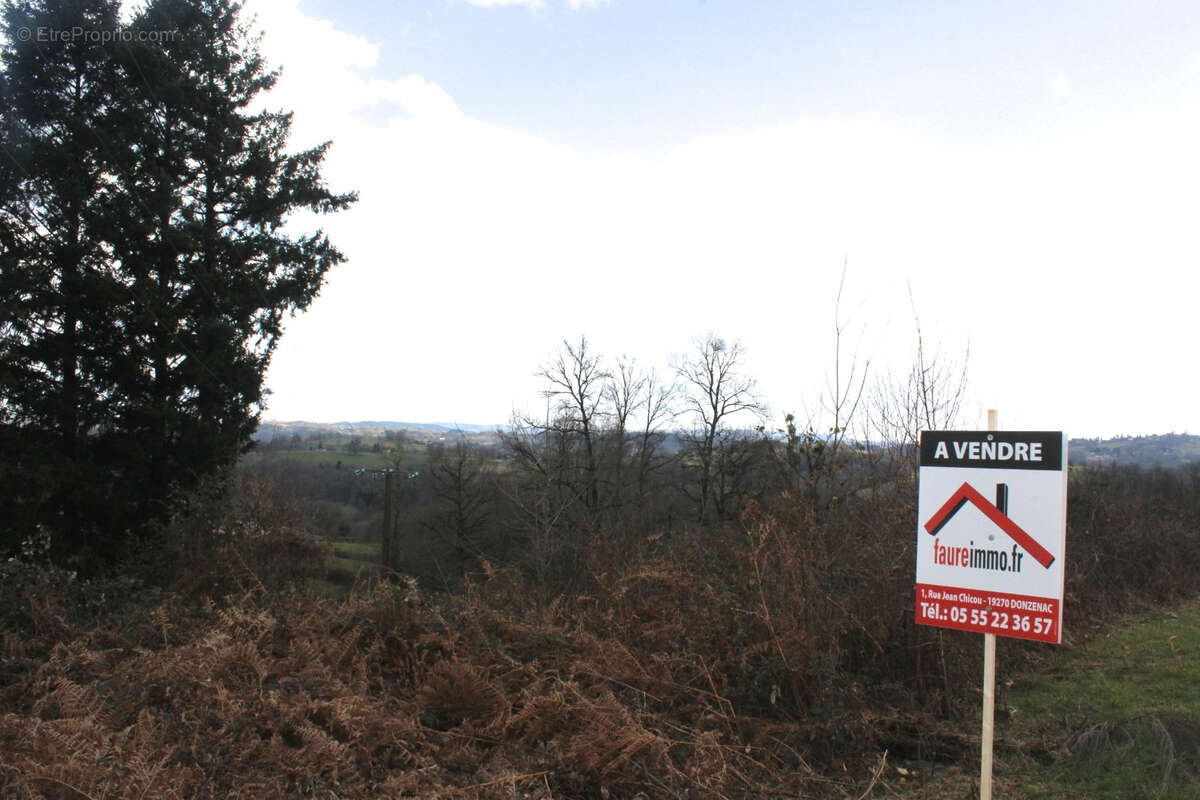 Terrain à SADROC