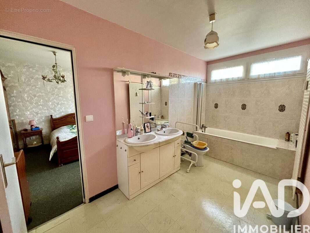 Photo 5 - Appartement à COMPIEGNE