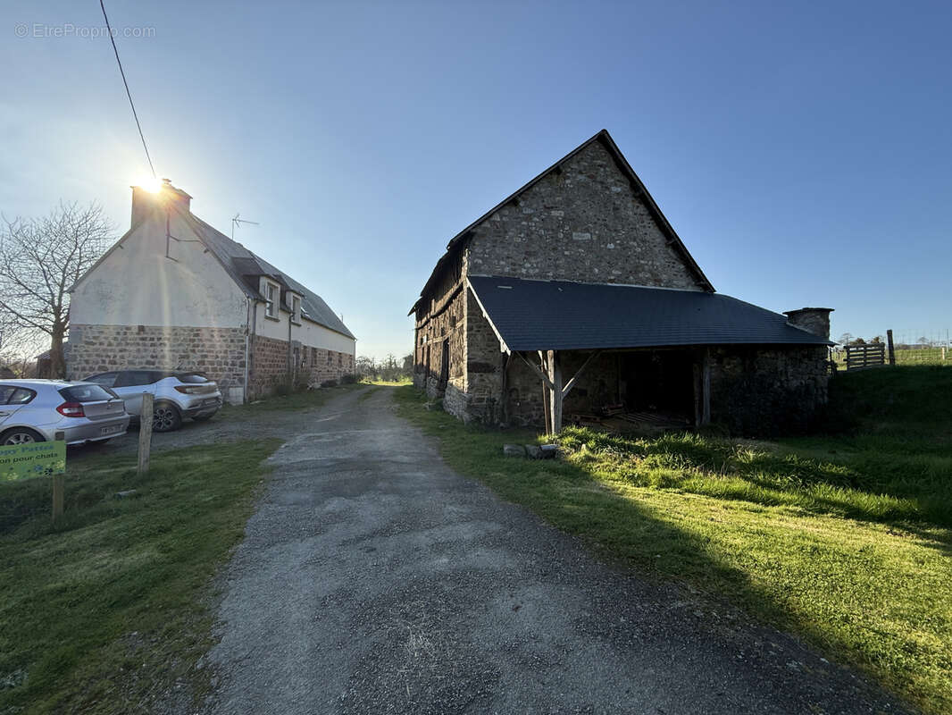 Maison à MORTAIN