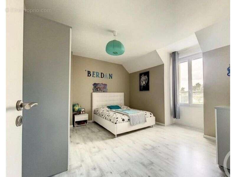 Maison 246 m² à Michery  - photo 7