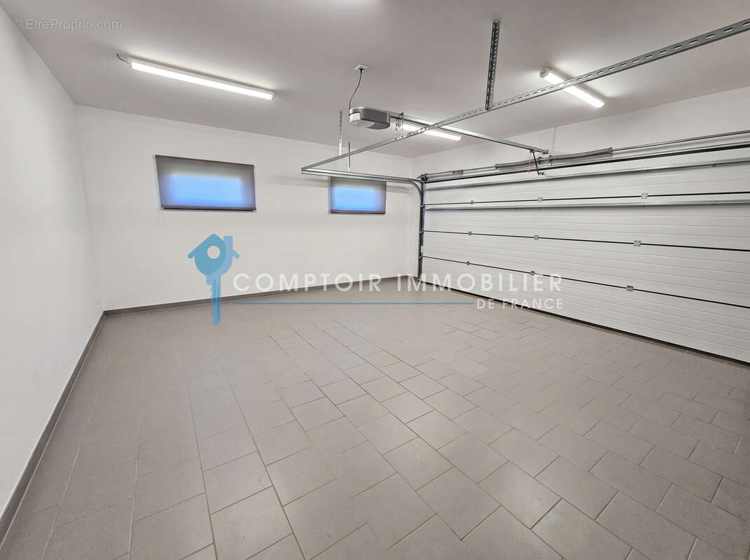 VILLA INDIVIDUELLE  terrasse piscine terrain clos. - photo 19