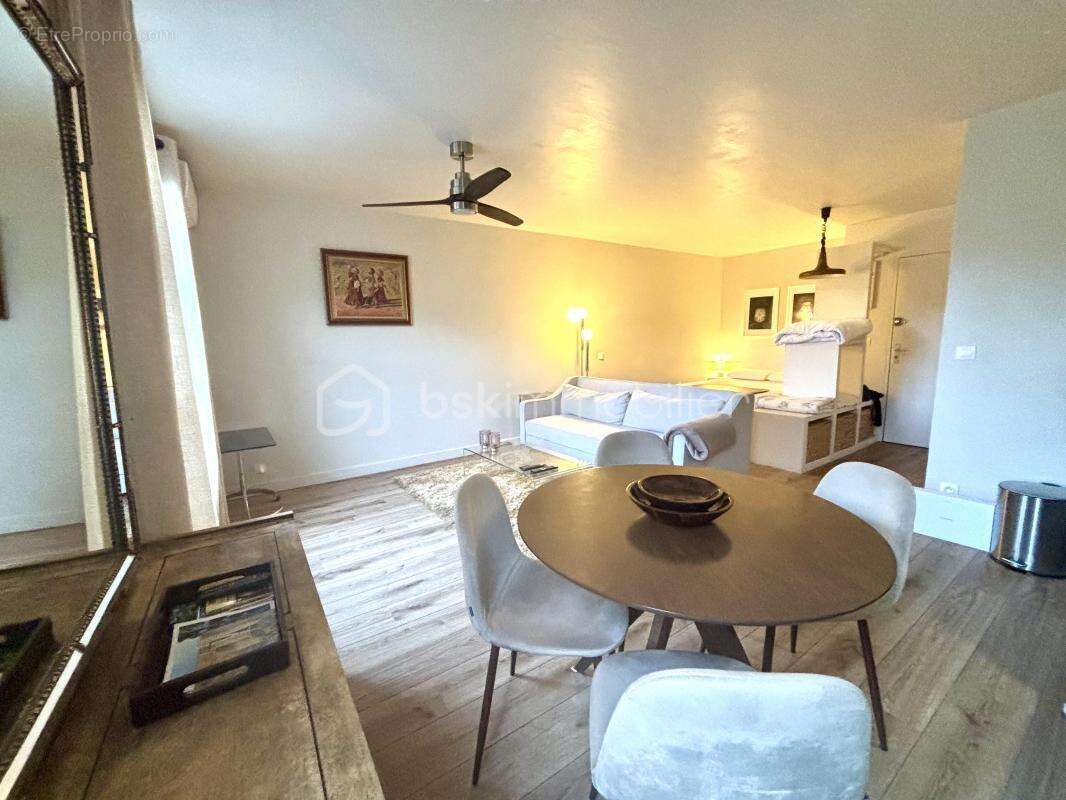 Appartement à SAINT-TROPEZ