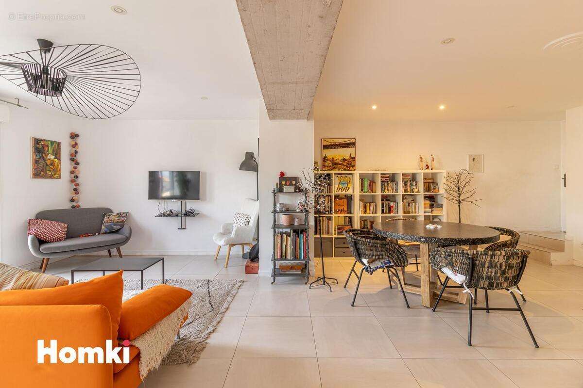 Appartement à MARSEILLE-7E