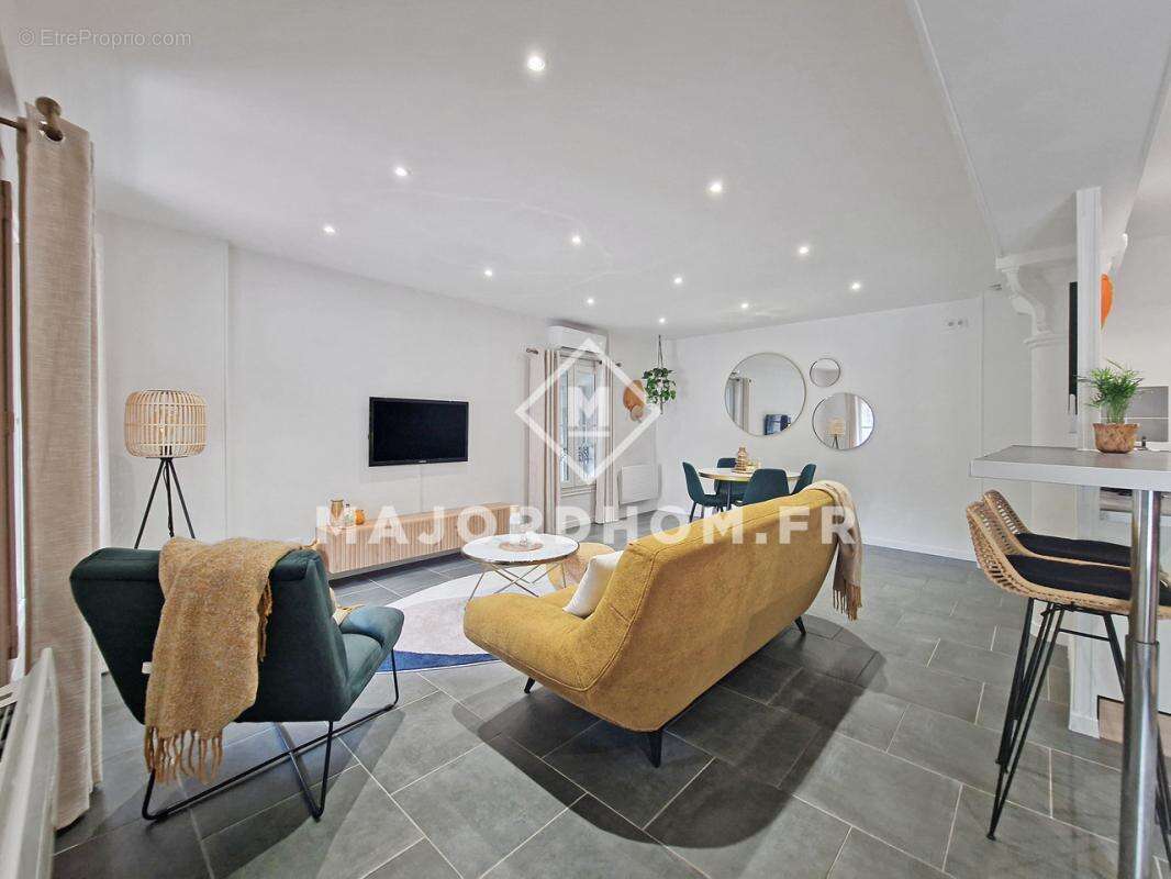 Appartement à MARSEILLE-6E