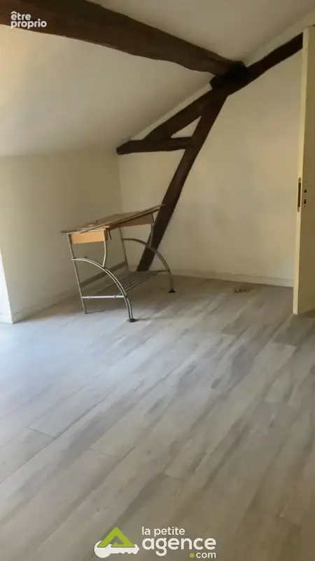 Maison 6 pièces 194 m² à vendre à Sancoins (18600) - photo 10