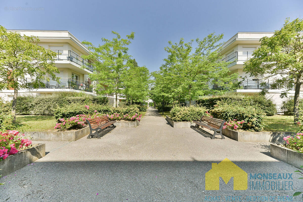 Appartement à EPINAY-SUR-ORGE