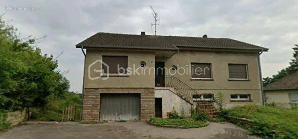 Maison à MORHANGE