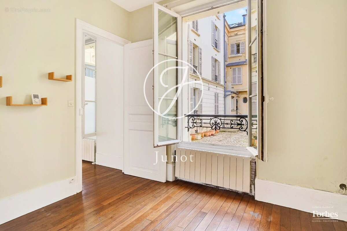 Appartement à VERSAILLES